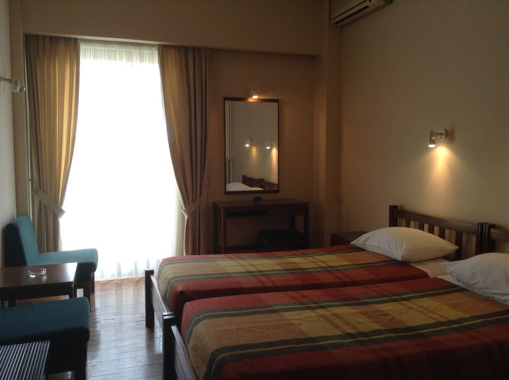 Hotel Alexandros Vólos Extérieur photo
